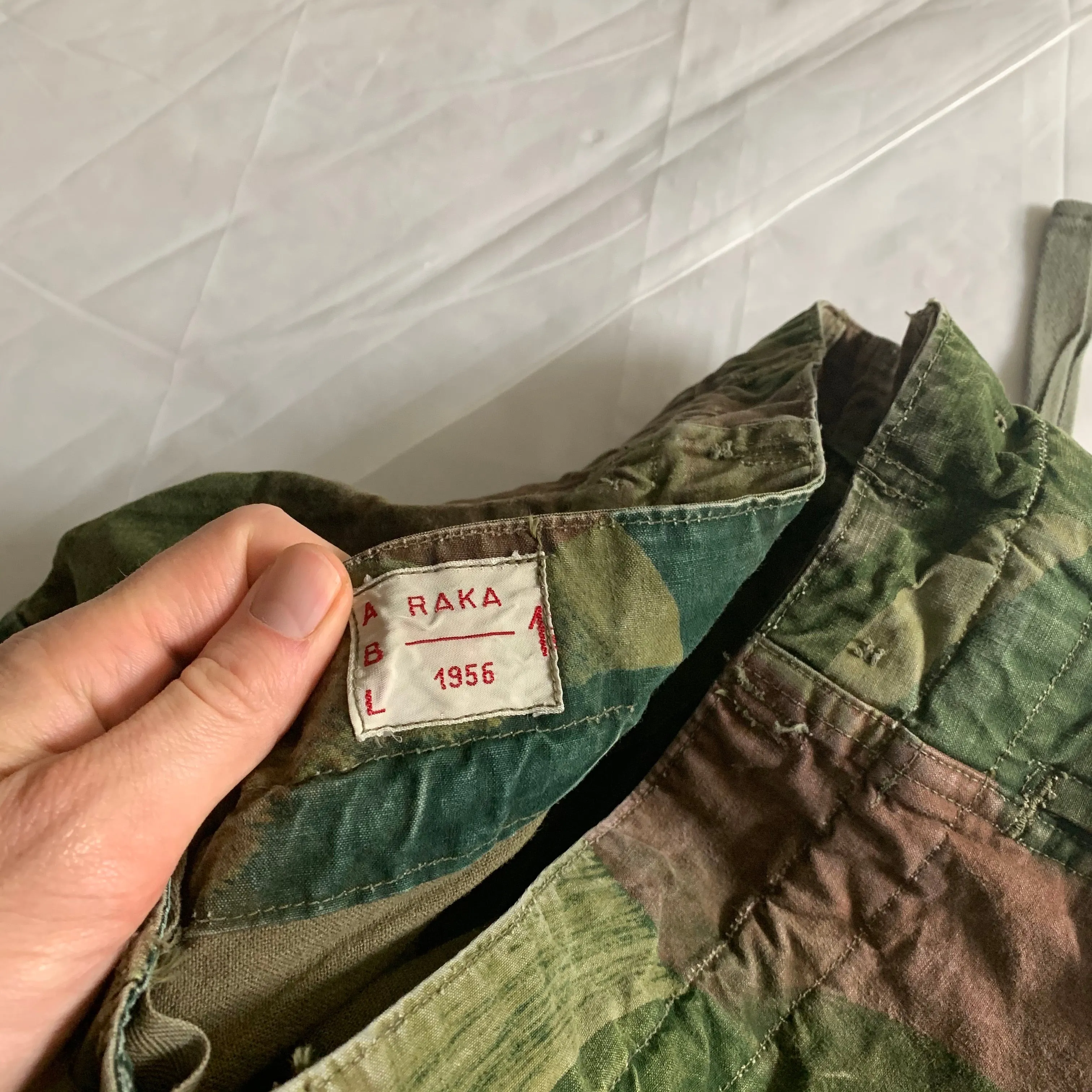 1950s Vintage Belgian Brushed Camo Cargo Pants - Size M