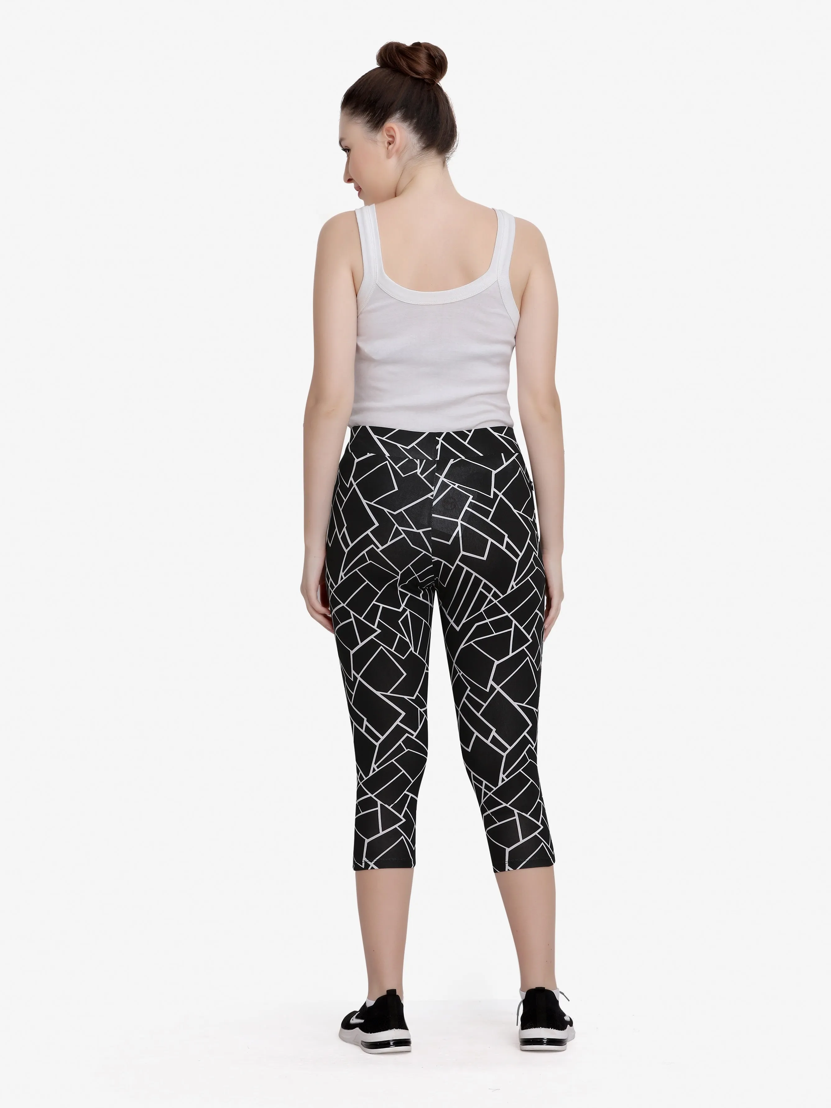Black LC Capri Pant