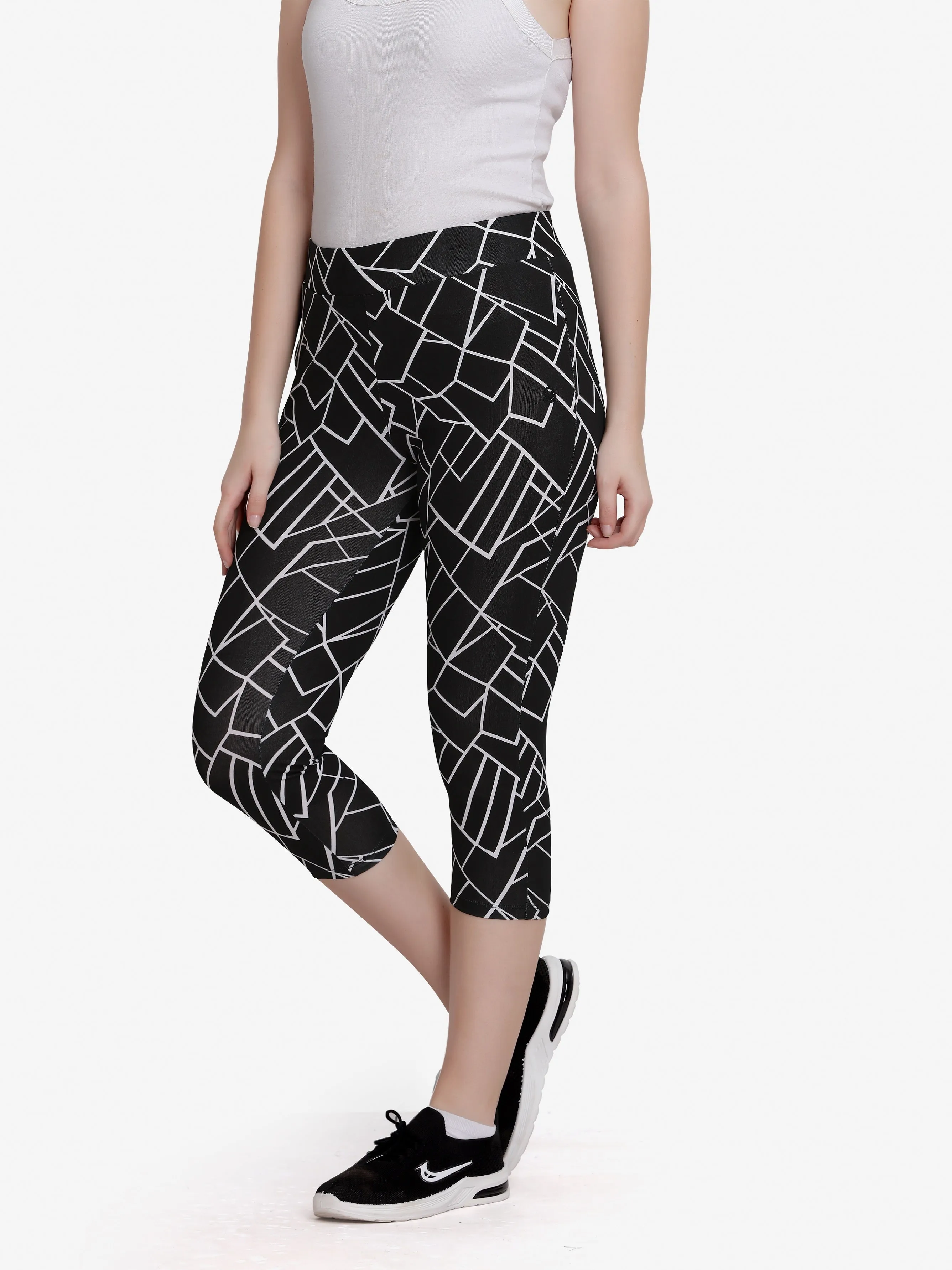 Black LC Capri Pant