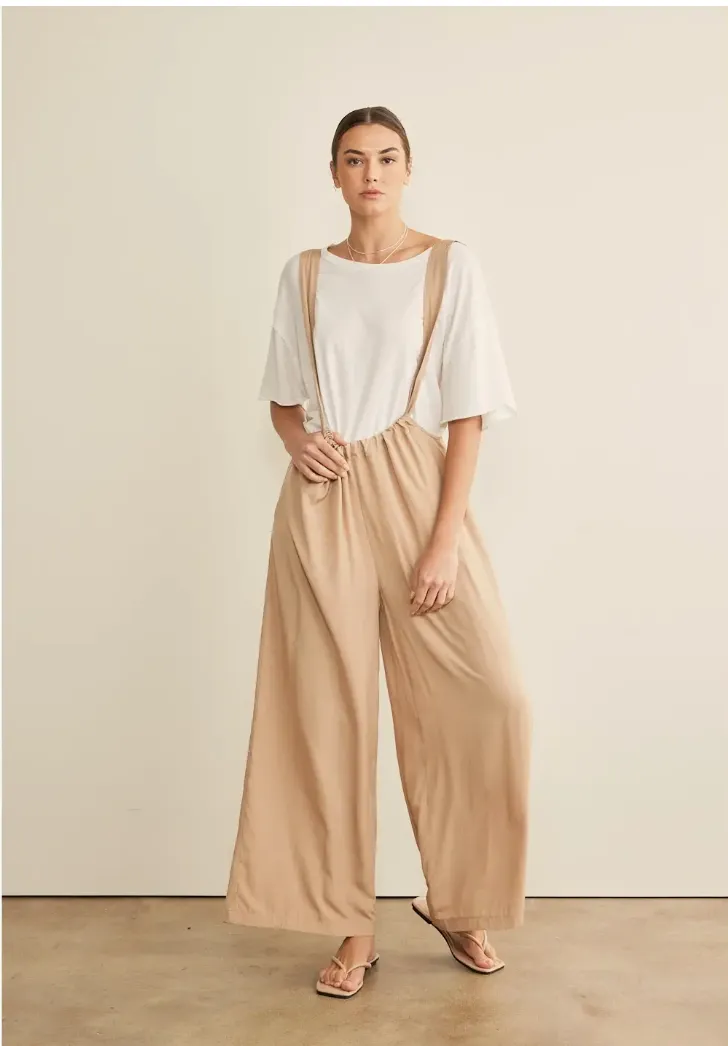 IN FEBRUARY - Satin Cream Baggy Pants