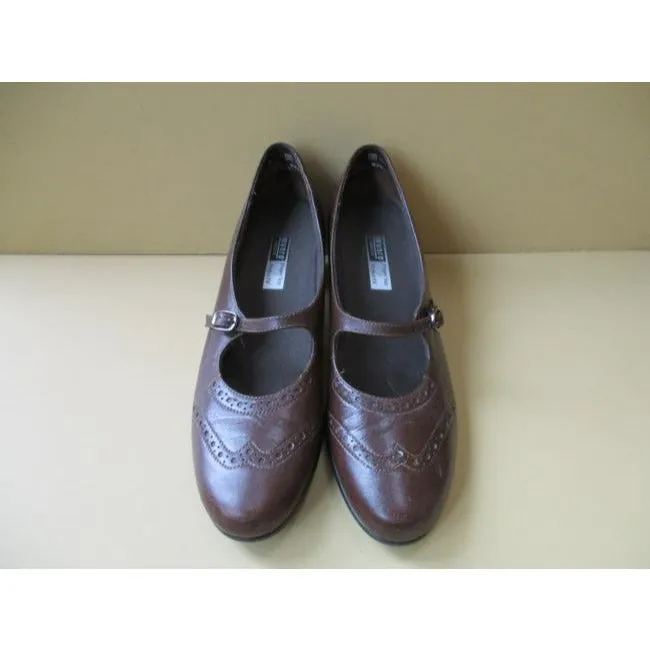 Munro American Brown Mary Jane Stacked Heel Pumps Size Us