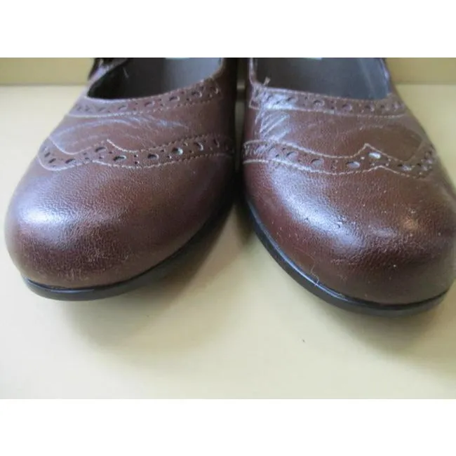 Munro American Brown Mary Jane Stacked Heel Pumps Size Us
