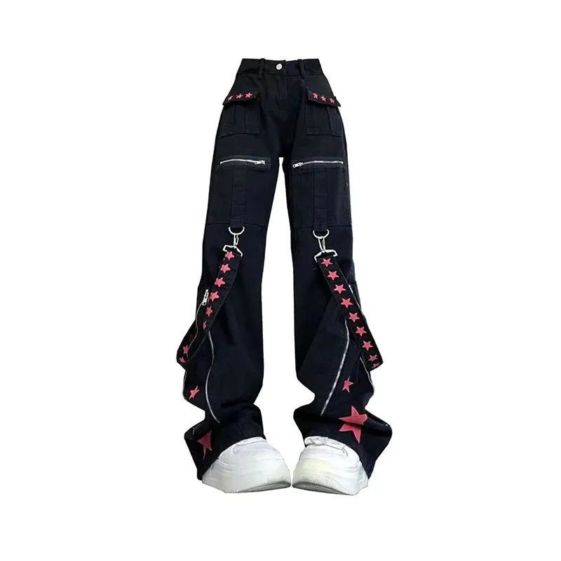 Schwarze Gothic-Cargojeans mit Sternen-Applikationen